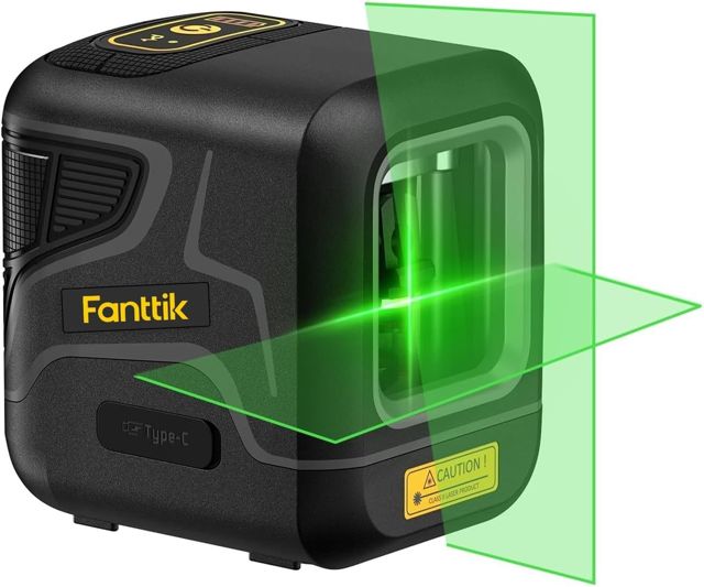 Fanttik D2 Pocket Green Laser Level, self-leveling, 100 ft range